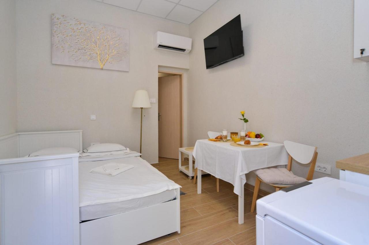 Md Studio Apartman Rijeka Exterior photo